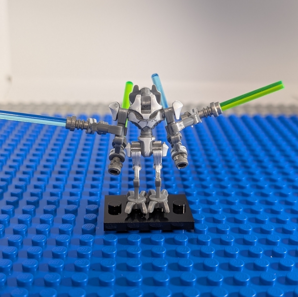 General Grevious Minifigure- Star Wars Toy Building Block Set Action Figure - Picture 3 of 5
